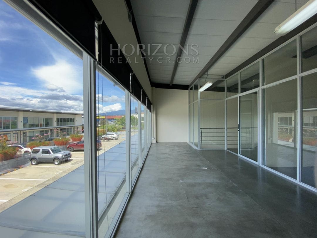 SE ALQUILA OFICINA CORPORATIVA  115m2  EN ALAJUELA njr08