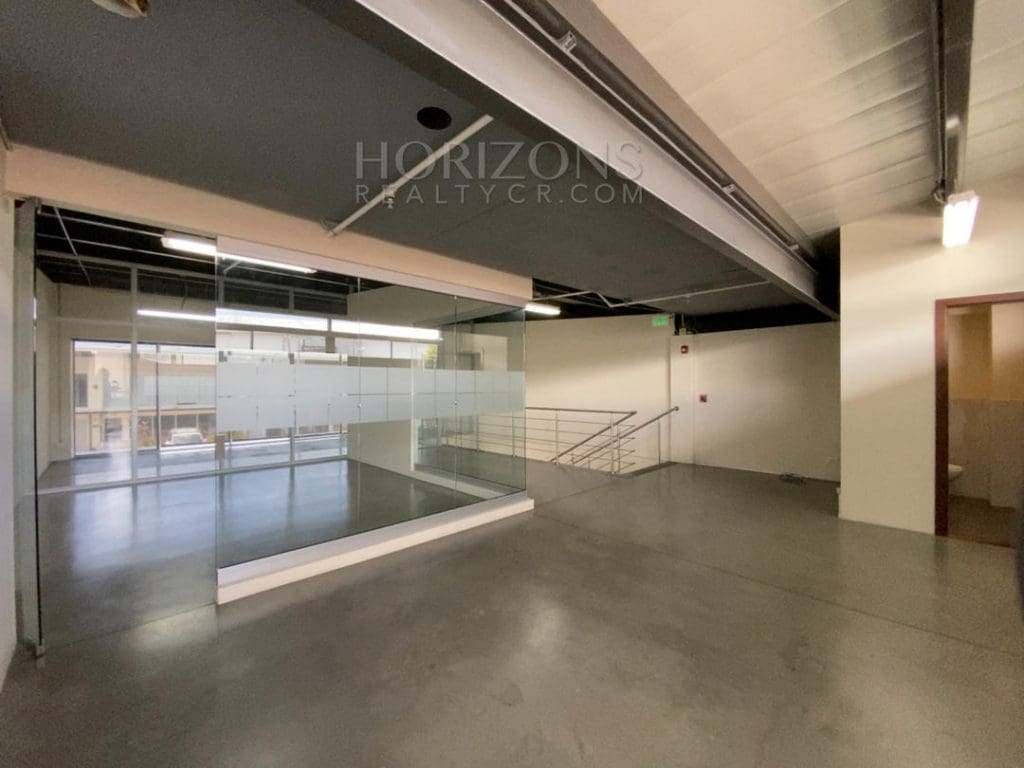 SE ALQUILA OFICINA CORPORATIVA  115m2  EN ALAJUELA njr08