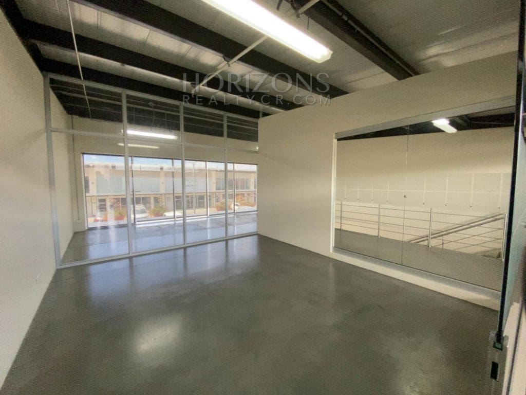 SE ALQUILA OFICINA CORPORATIVA  115m2  EN ALAJUELA njr08