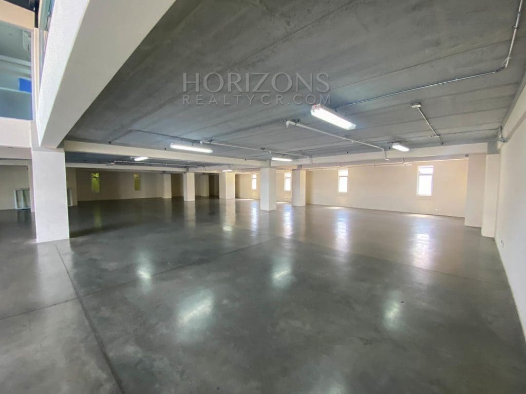 SE ALQUILA OFICINA CORPORATIVA  510 m2  EN ALAJUELA njr09