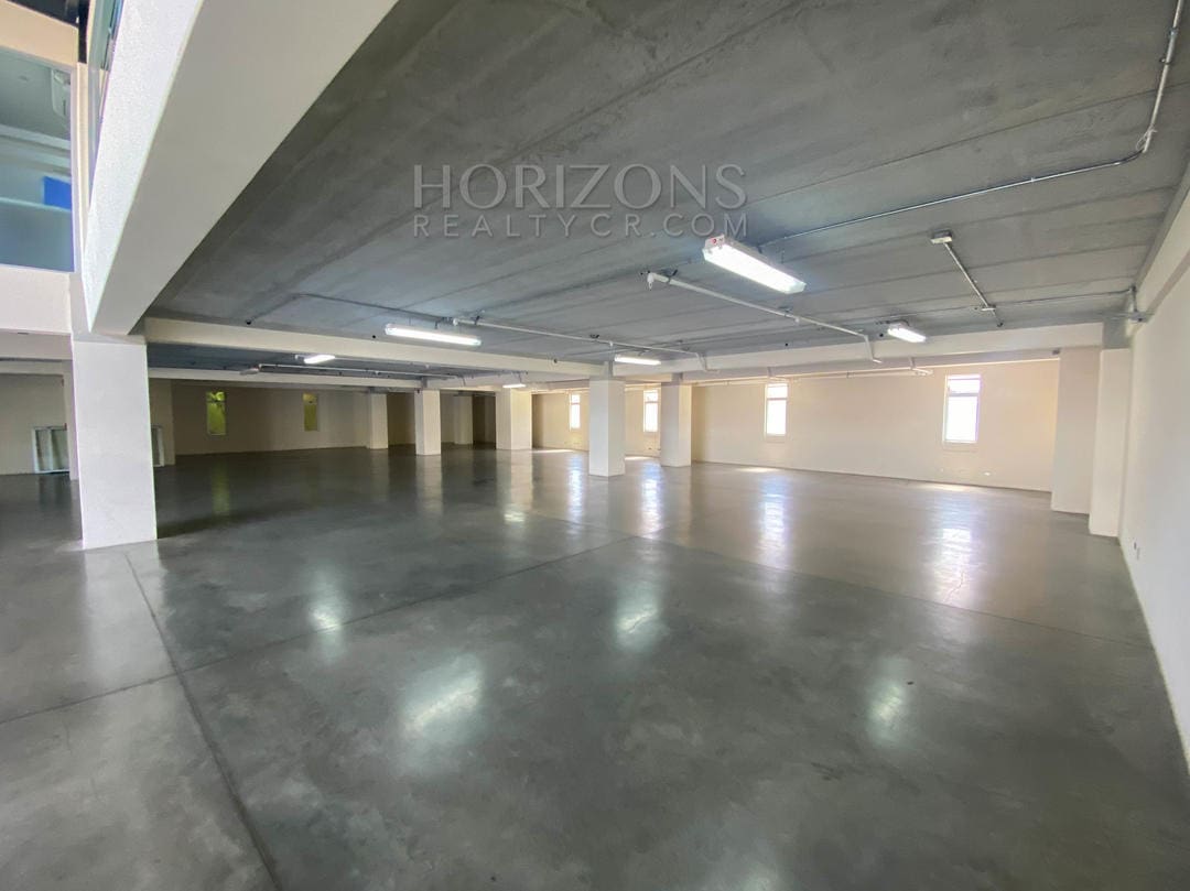 SE ALQUILA OFICINA CORPORATIVA  510 m2  EN ALAJUELA njr09