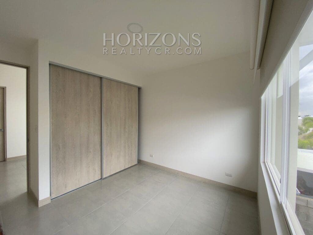 SE ALQUILA CASA PARA ESTRENAR EN LA RIBERA BELEN 3 HABITACIONES CONDOMINIO CON AMENIDADES DE PRIMERA njr13