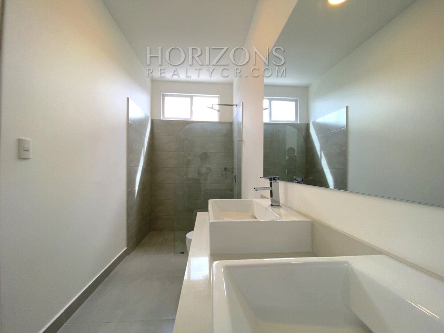 SE ALQUILA CASA PARA ESTRENAR EN LA RIBERA BELEN 3 HABITACIONES CONDOMINIO CON AMENIDADES DE PRIMERA njr13