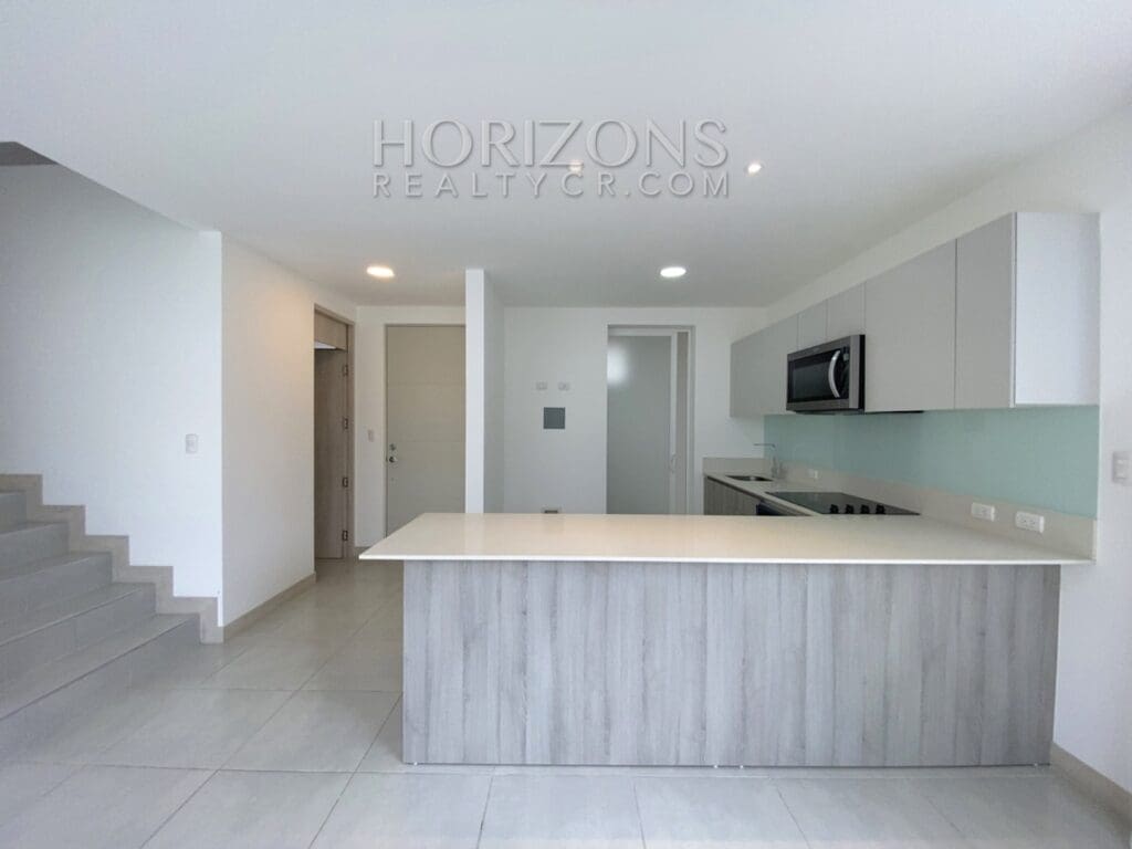 SE ALQUILA CASA PARA ESTRENAR EN LA RIBERA BELEN 3 HABITACIONES CONDOMINIO CON AMENIDADES DE PRIMERA njr13