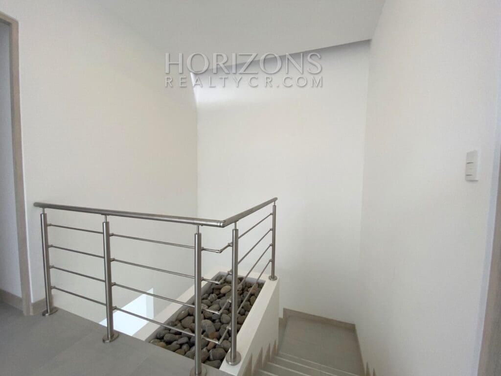 SE ALQUILA CASA PARA ESTRENAR EN LA RIBERA BELEN 3 HABITACIONES CONDOMINIO CON AMENIDADES DE PRIMERA njr13