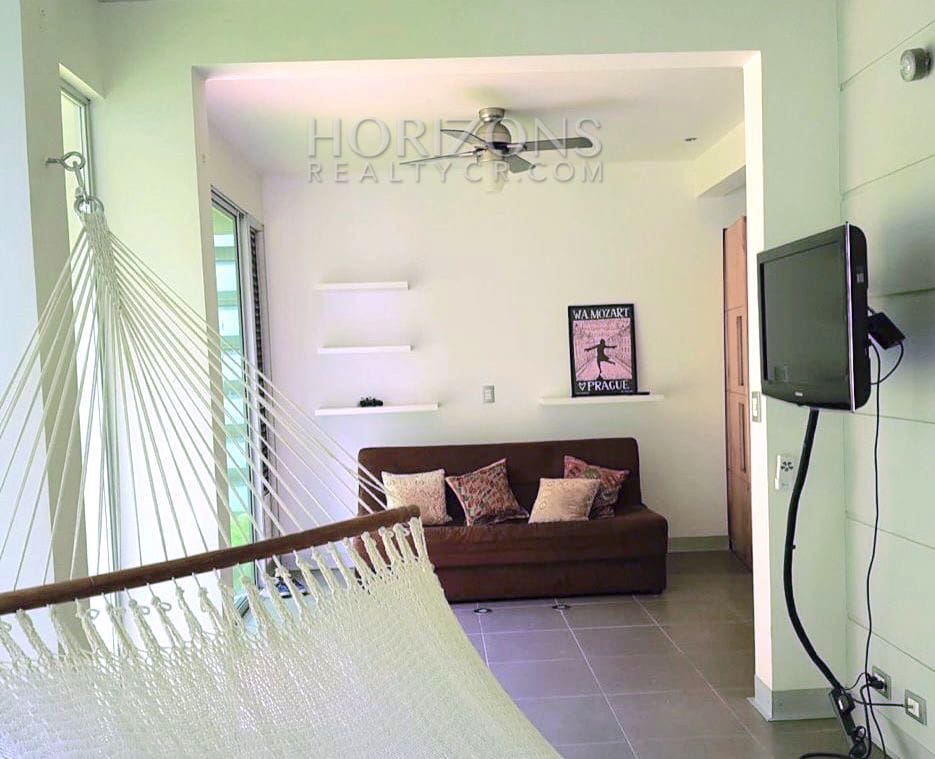 SE ALQUILA CASA CON LÍNEA BLANCA EN ALAJUELA 300M2 3 HABITACIONES NJR12