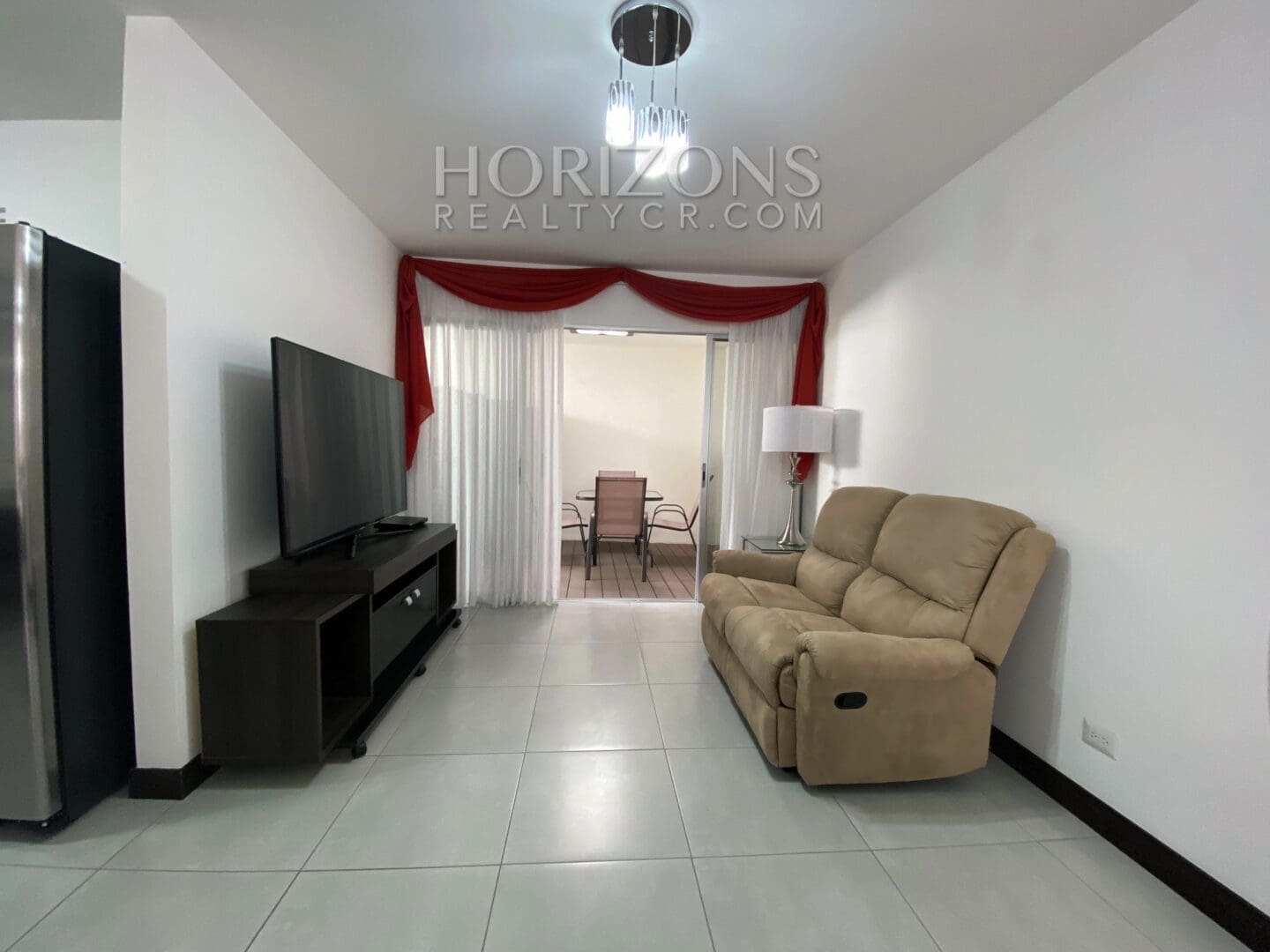 SE VENDE CASA EN CONDOMINIO VIBRE CURRIDABATMODERNA nja959