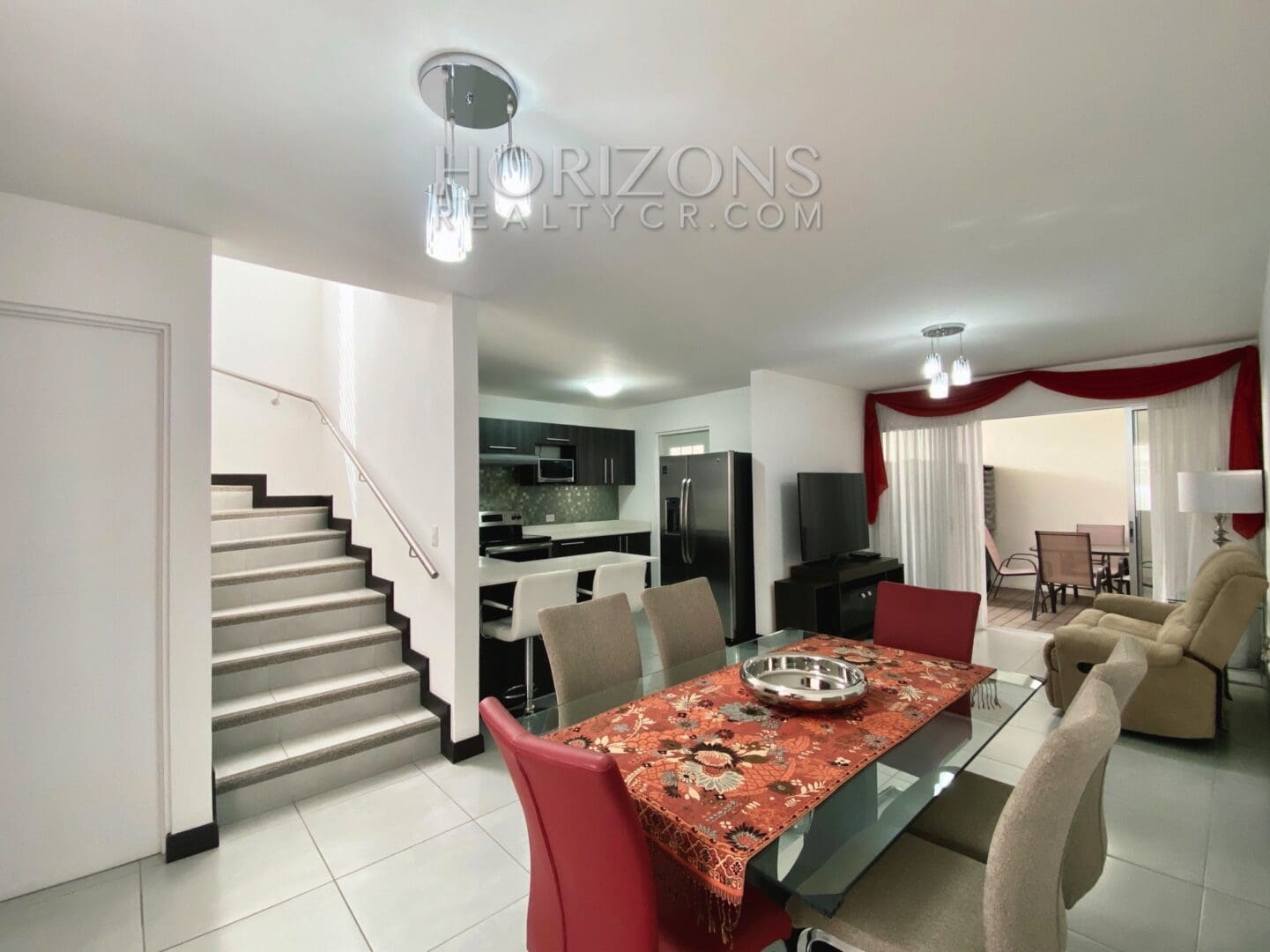 SE VENDE CASA EN CONDOMINIO VIBRE CURRIDABATMODERNA nja959