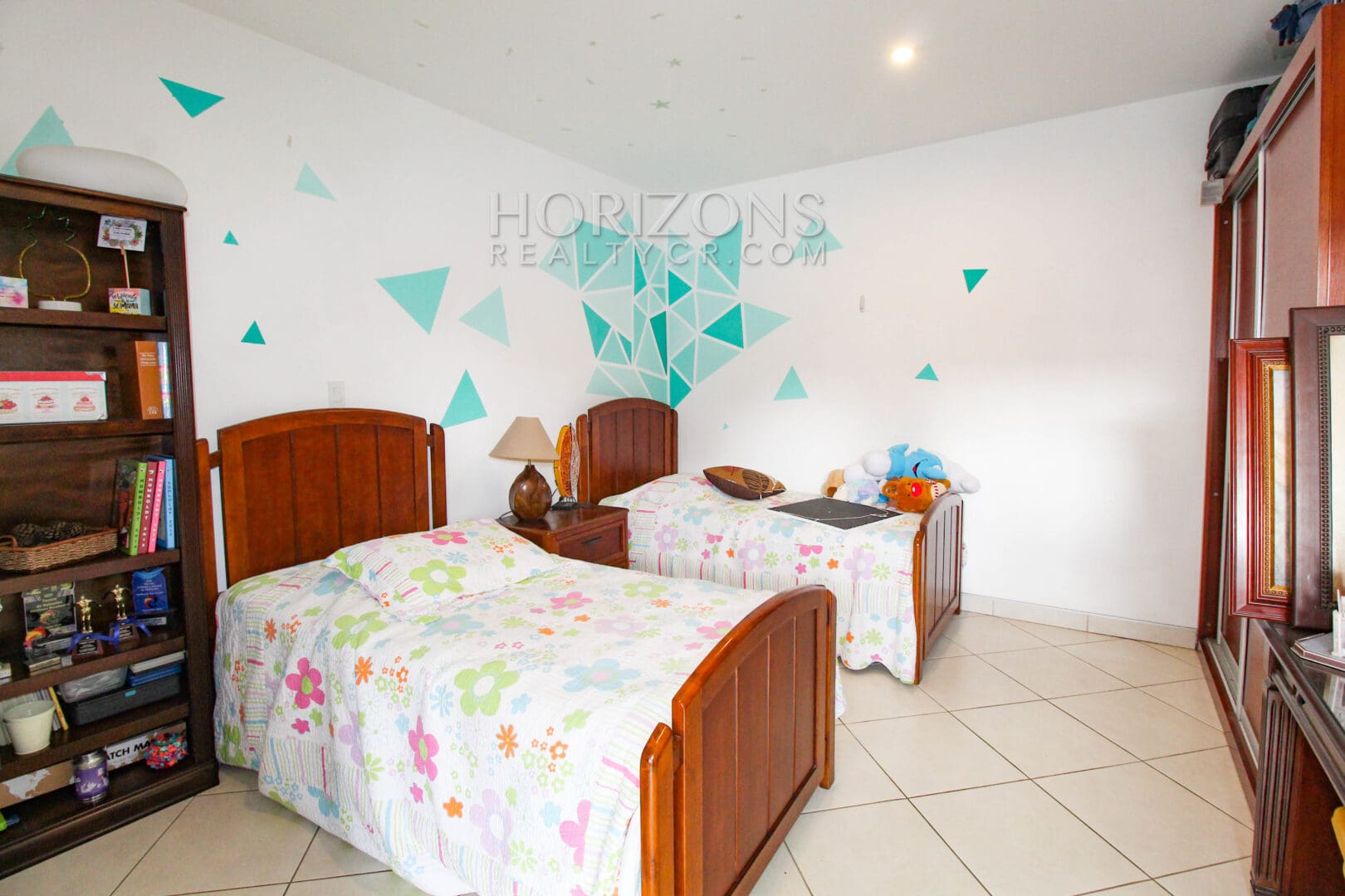 ALQUILER DE CASA 3 HABITACIONES EN CONDOMINIO ESCAZU njv76
