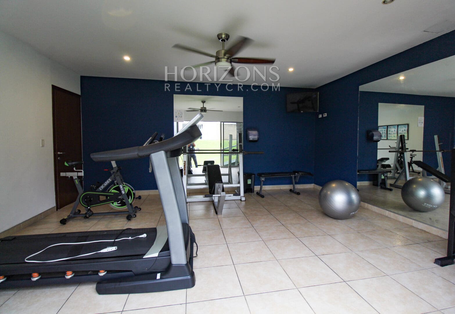 ALQUILER DE CASA 3 HABITACIONES EN CONDOMINIO ESCAZU njv76