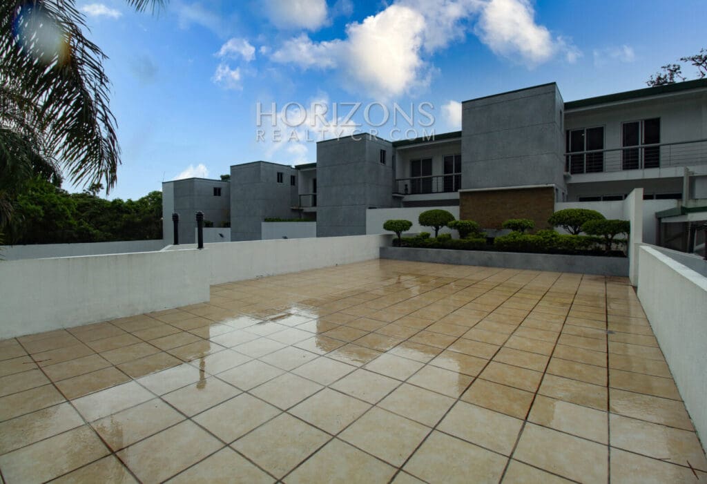 ALQUILER DE CASA 3 HABITACIONES EN CONDOMINIO ESCAZU njv76