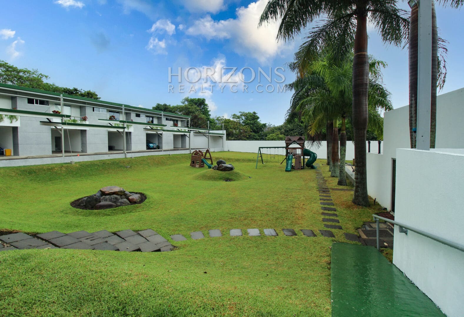 ALQUILER DE CASA 3 HABITACIONES EN CONDOMINIO ESCAZU njv76