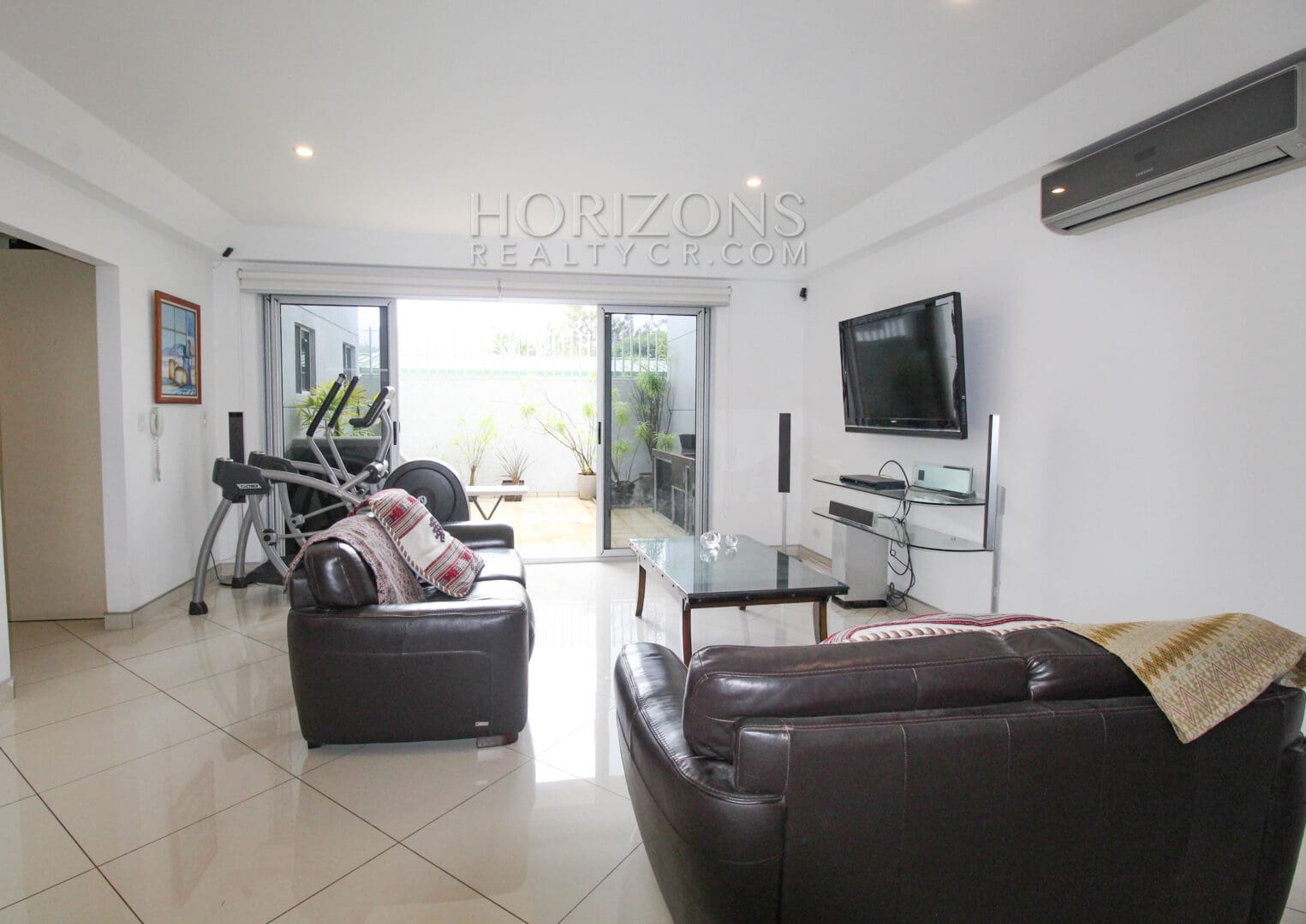 ALQUILER DE CASA 3 HABITACIONES EN CONDOMINIO ESCAZU njv76