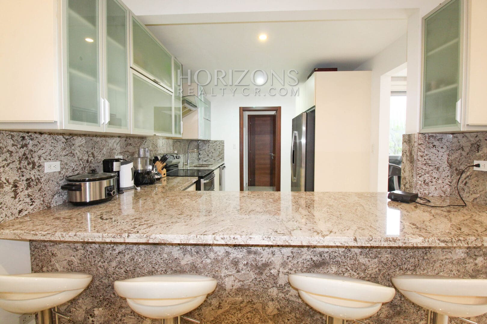 ALQUILER DE CASA 3 HABITACIONES EN CONDOMINIO ESCAZU njv76