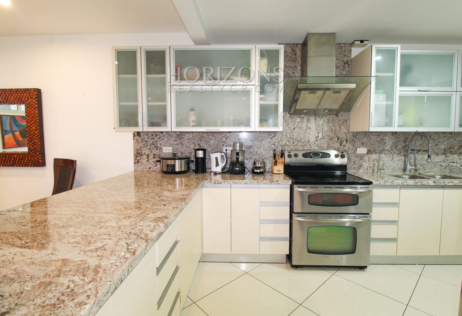 ALQUILER DE CASA 3 HABITACIONES EN CONDOMINIO ESCAZU njv76