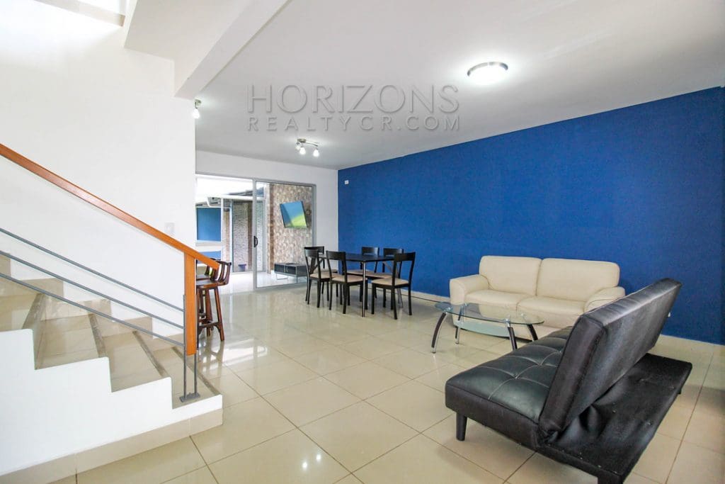 ALQUILER CASA AMUEBLADA CON PATIO EN CURRIDABAT 3 HABITACIONES noj715