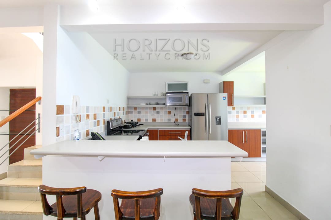 ALQUILER CASA AMUEBLADA CON PATIO EN CURRIDABAT 3 HABITACIONES noj715