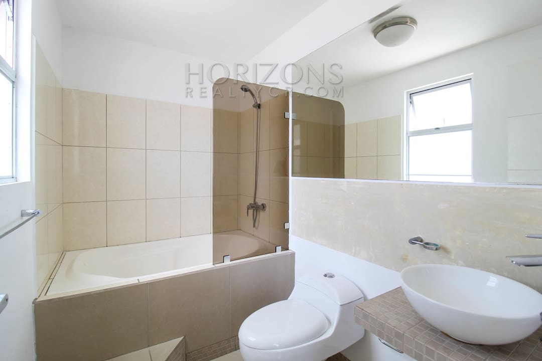 ALQUILER CASA AMUEBLADA CON PATIO EN CURRIDABAT 3 HABITACIONES noj715