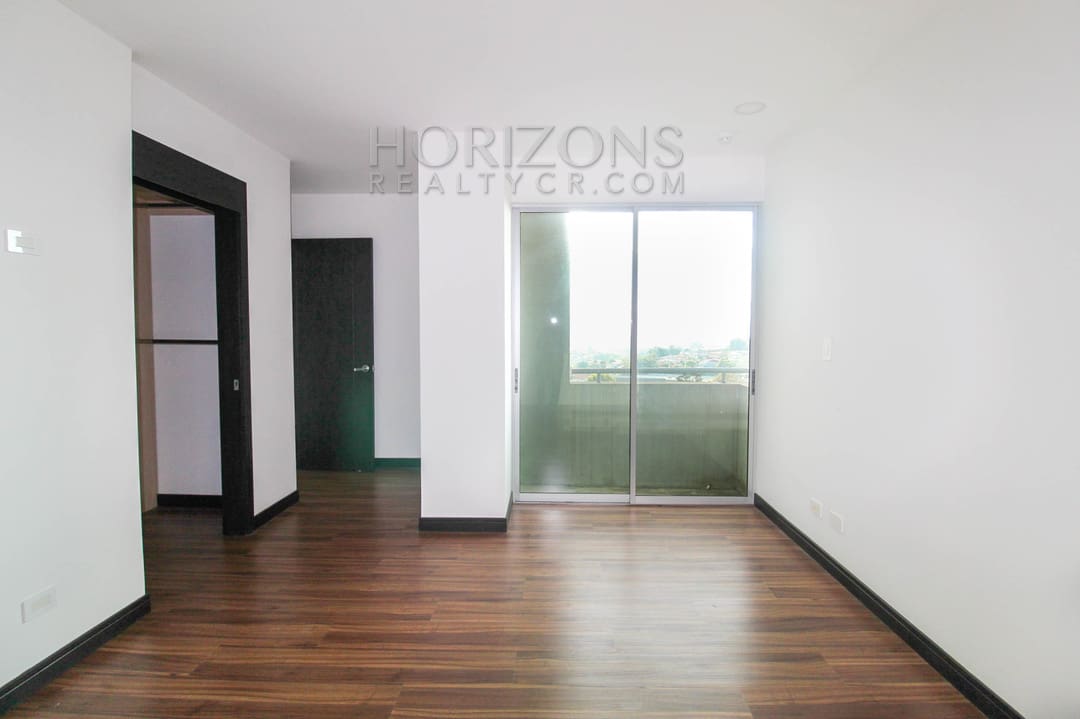 APARTAMENTO CON HERMOSA VISTA EN CURRIDABAT 2 HABITACIONES SE ALQUILA noj721