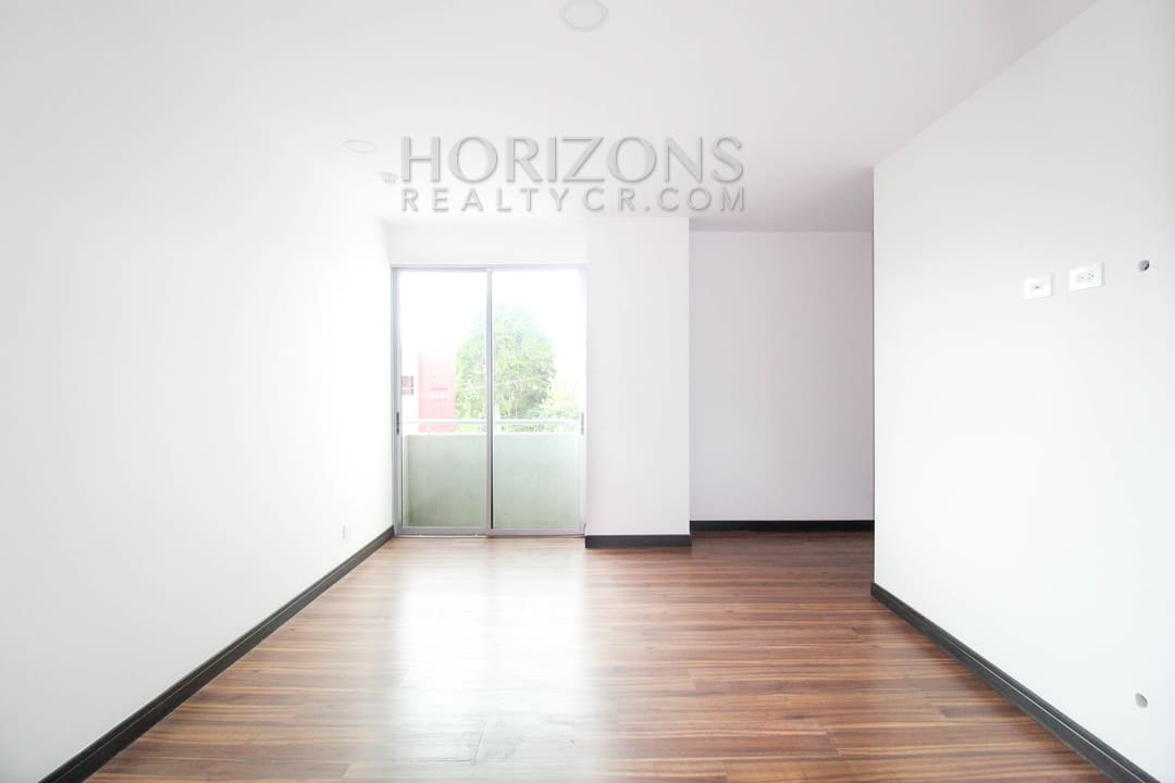 SE ALQUILA APARTAMENTO EN CURRIDABAT 2 HABITACIONES 2km DE LA U LATINA noj728