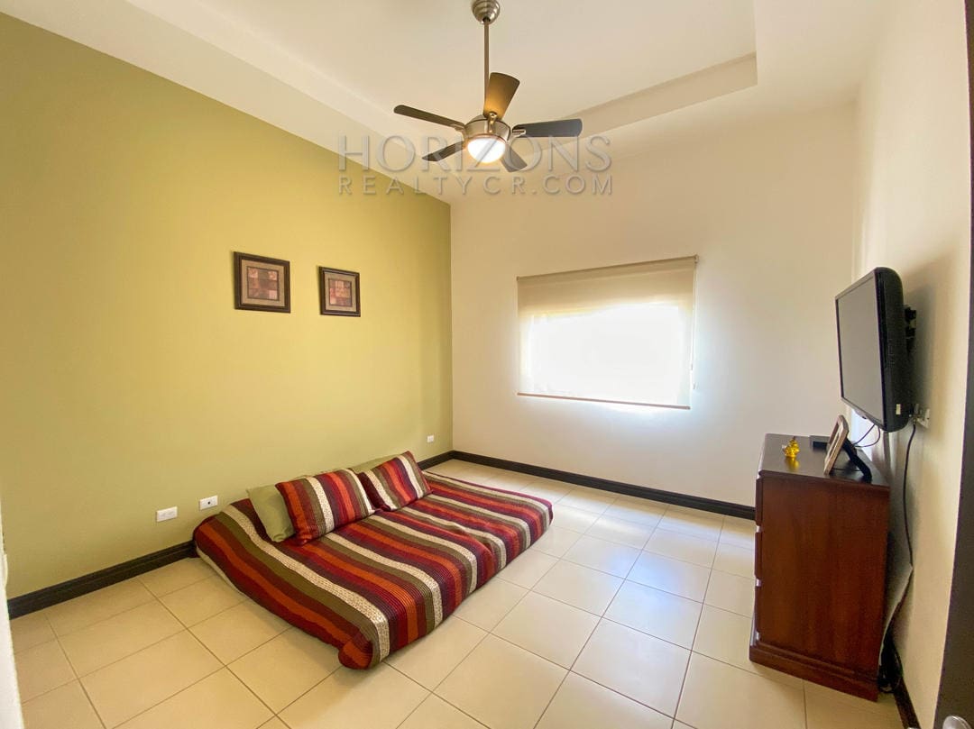 SE VENDE CASA OPORTUNIDAD DE  INVERSION EN SANTA ANA nja875