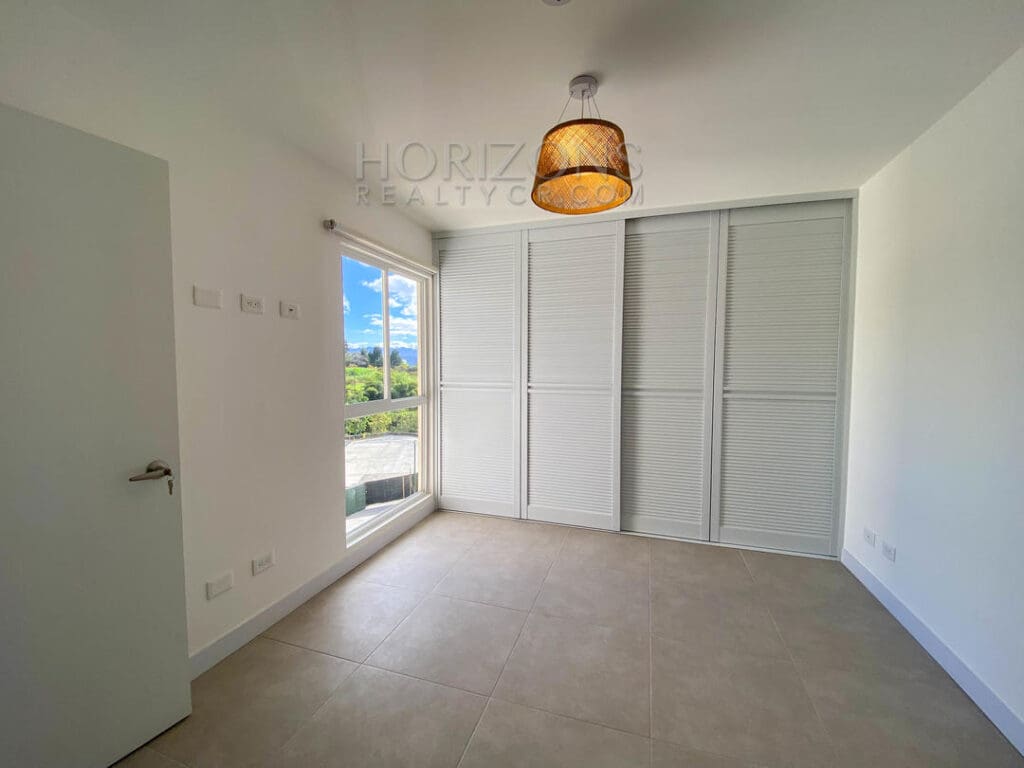 SE ALQUILA APARTAMENTO EN MONTE ALTO CURRIDABAT 3 HABITACIONES Y HERMOSAS VISTA nja969