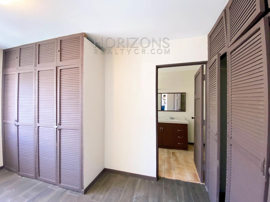 Se Alquila Casa en Rohrmoser 420m2 Terreno Amplia nja970