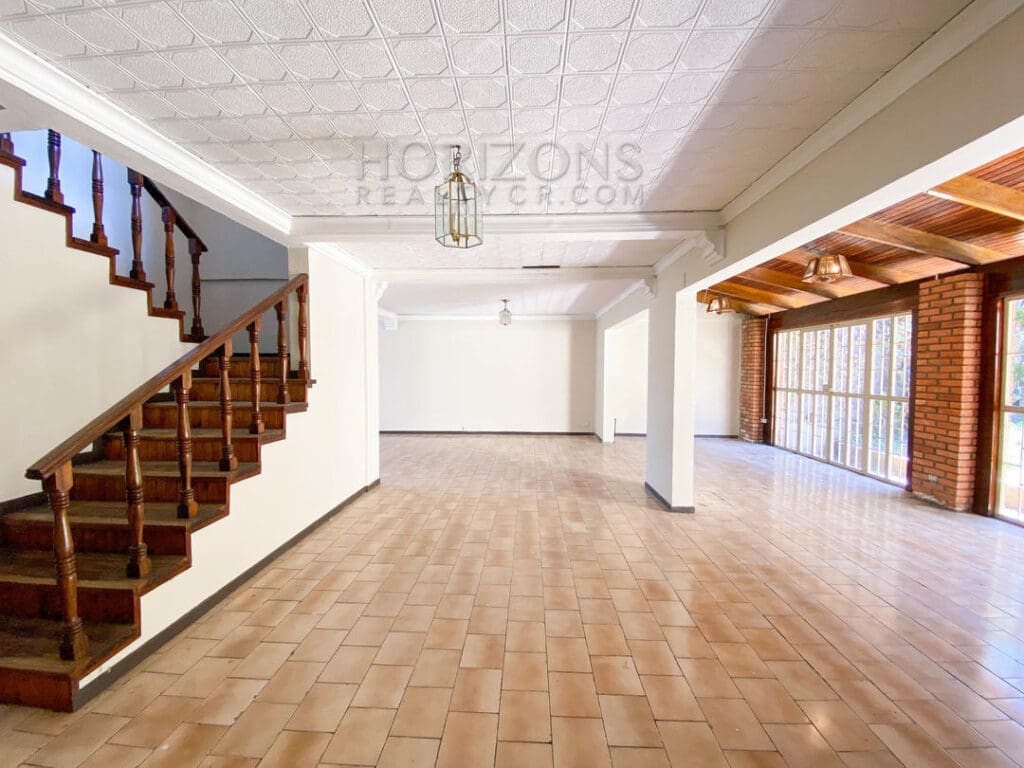Se Alquila Casa en Rohrmoser 420m2 Terreno Amplia nja970