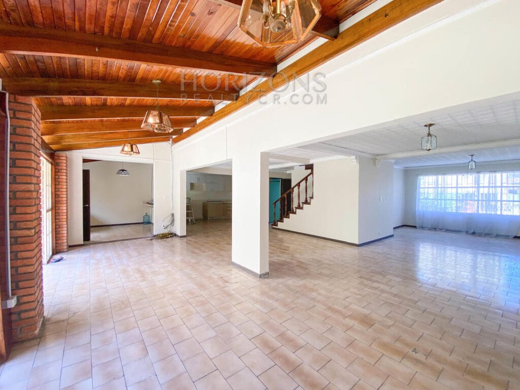 Se Alquila Casa en Rohrmoser 420m2 Terreno Amplia nja970