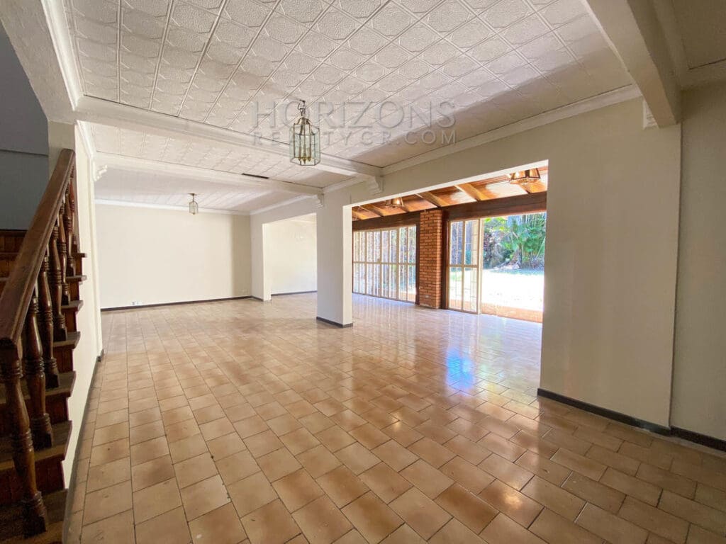 Se Alquila Casa en Rohrmoser 420m2 Terreno Amplia nja970