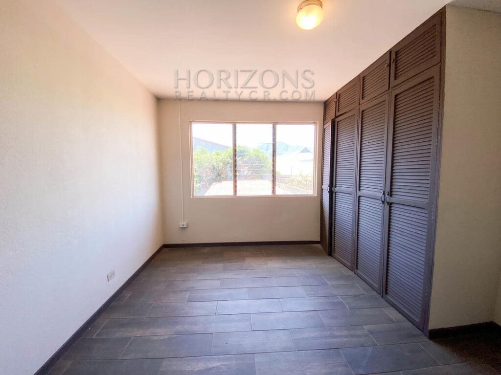 Se Alquila Casa en Rohrmoser 420m2 Terreno Amplia nja970
