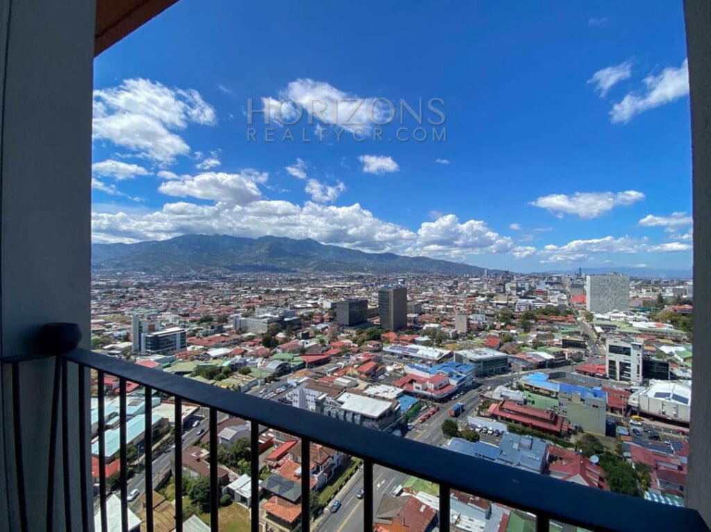 APARTAMENTO EN URBN ESCALANTE 1 HABITACION PISO 23  nja800