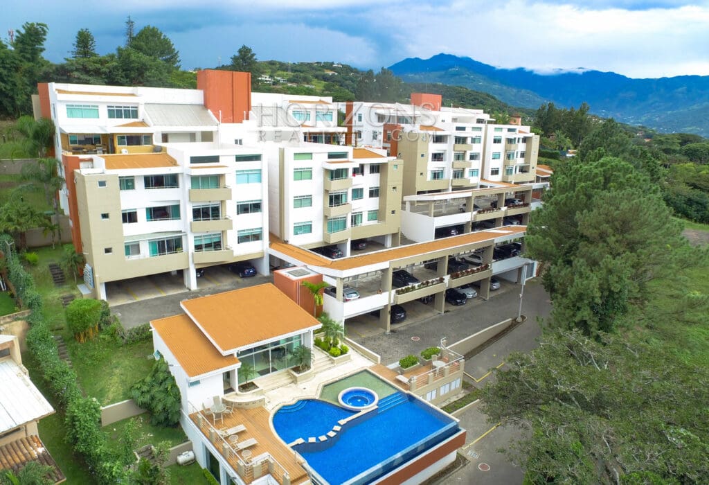 Apartamento Full Amueblado En Condominio Guachipelin Njv107
