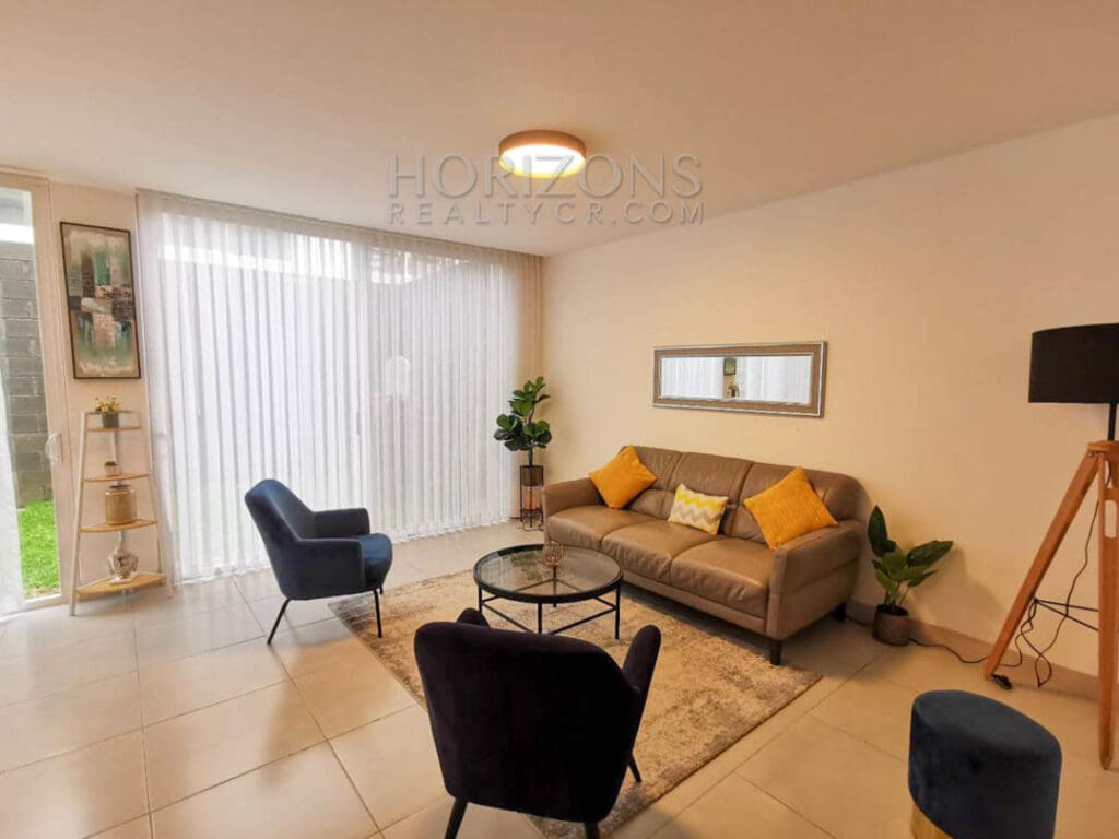 SE ALQUILA CASA AMUEBLADA EN CONDOMINIO LA RIBERA BELEN njr29