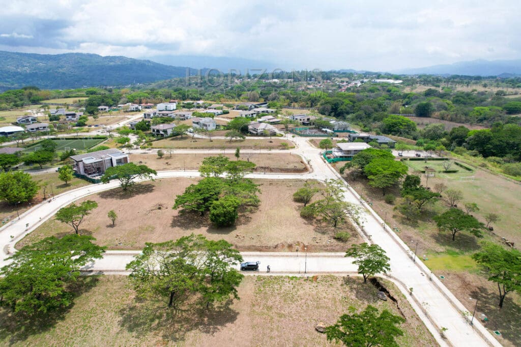 SE VENDE LOTE EN HACIENDA ESPINAL 700m2 njr22