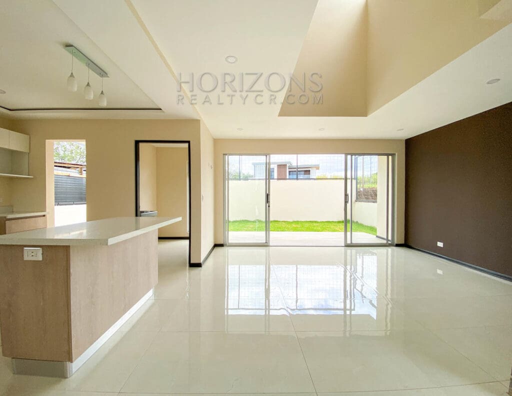 CASA EN CONDOMINIO P. ESTRENAR EN SAN RAFAEL ALAJUELA FACIL ACCESO A RUTA 27 njr23