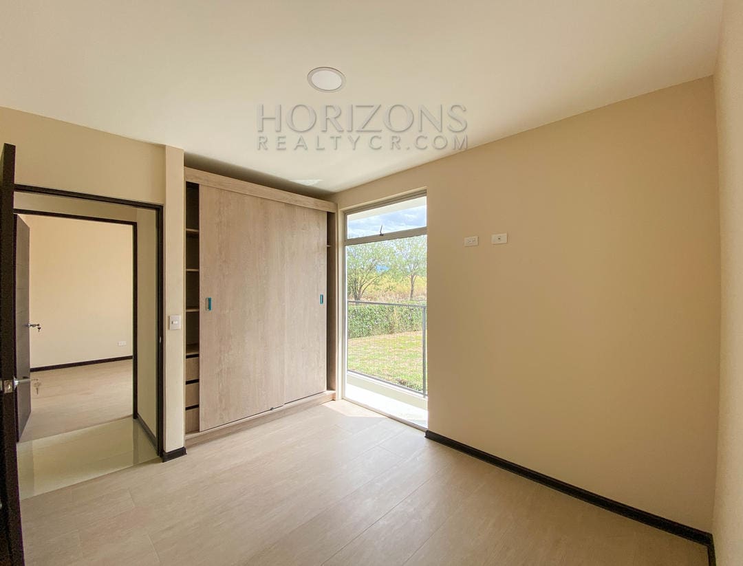 CASA EN CONDOMINIO P. ESTRENAR EN SAN RAFAEL ALAJUELA FACIL ACCESO A RUTA 27 njr23