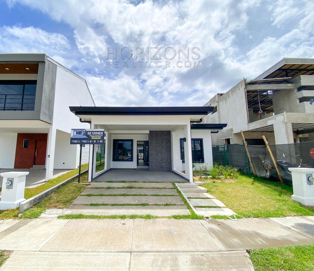 CASA 1 PLANTA EN CONDOMINIO P. ESTRENAR EN SAN RAFAEL ALAJUELA FACIL ACCESO A RUTA 27 njr25