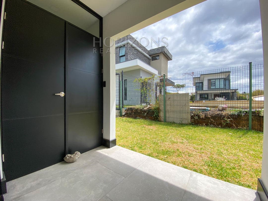 CASA 1 PLANTA EN CONDOMINIO P. ESTRENAR EN SAN RAFAEL ALAJUELA FACIL ACCESO A RUTA 27 njr25