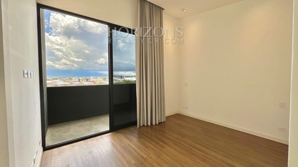 Luxury Penthouse en Escazu Village nja982