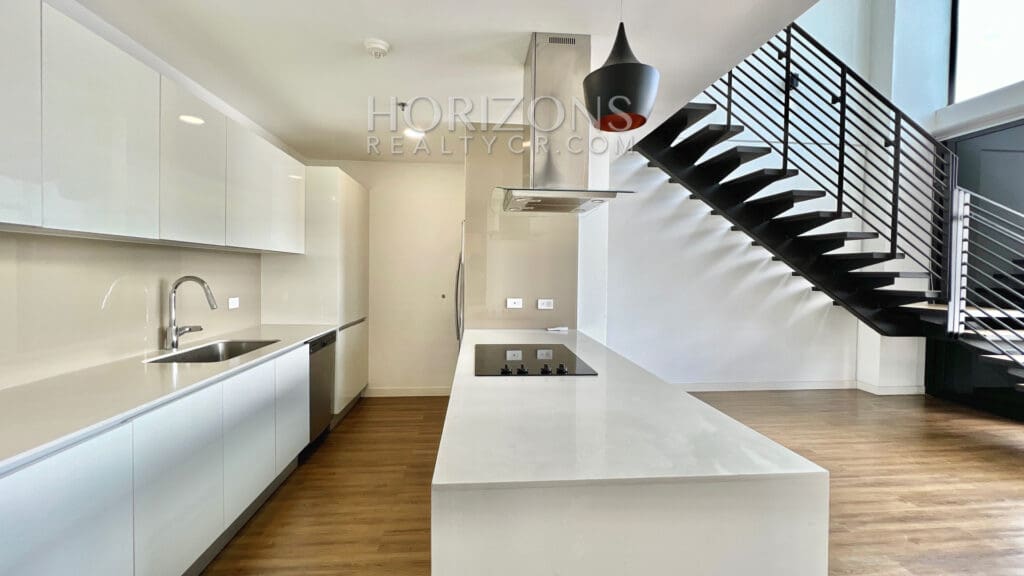 Luxury Penthouse en Escazu Village nja982