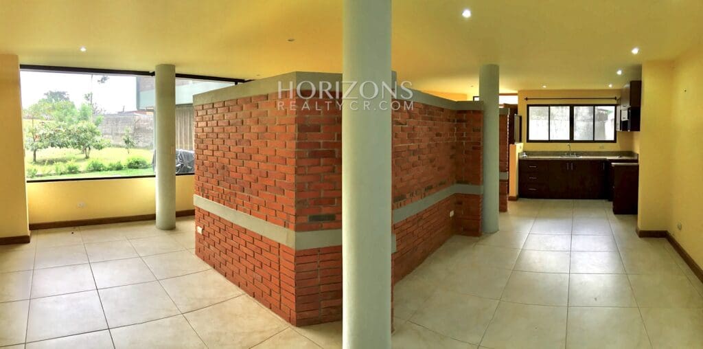 Se Alquila En Guadalupe Casa 3 Habitaciones Y Patio Nja757