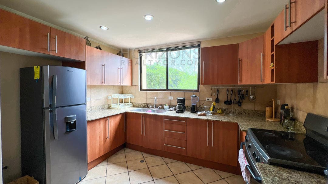 Se Vende Casa Para Inversion Guachipelín 3 Habitaciones nja987