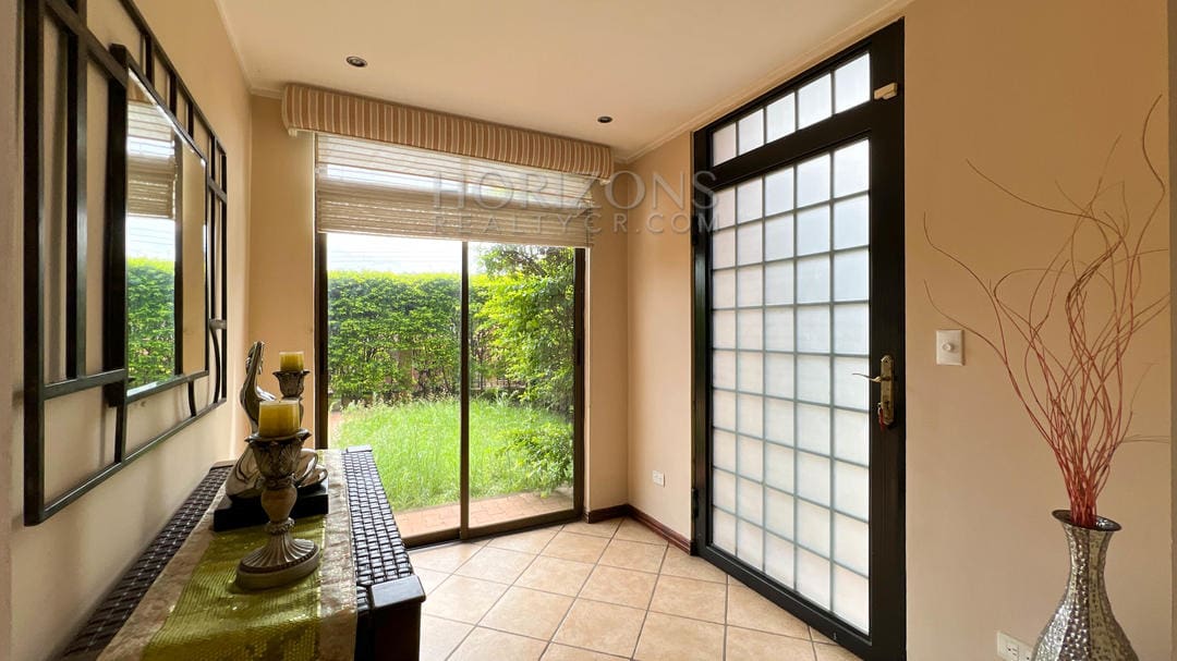 Se Vende Casa Para Inversion Guachipelín 3 Habitaciones nja987