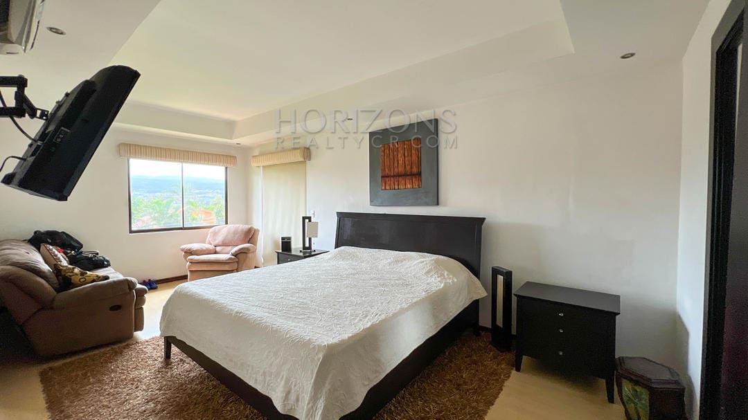 Se Vende Casa Para Inversion Guachipelín 3 Habitaciones nja987