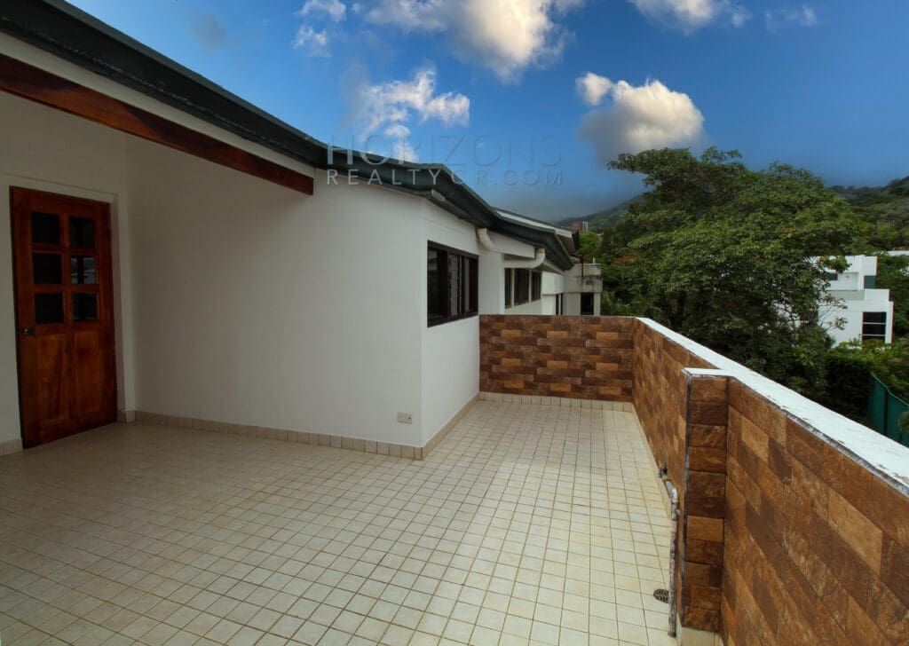 Venta De Apartamento Recien Remodelado Condominio Escazu Njv122