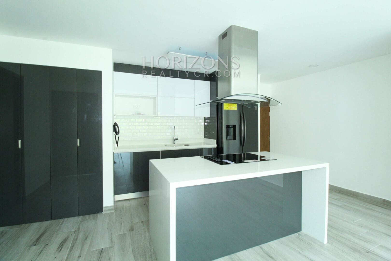 VENTA DE APARTAMENTO PARA ESTRENAR ROHRMOSER 2 HABITACIONES EN CONDOMINIO njv123