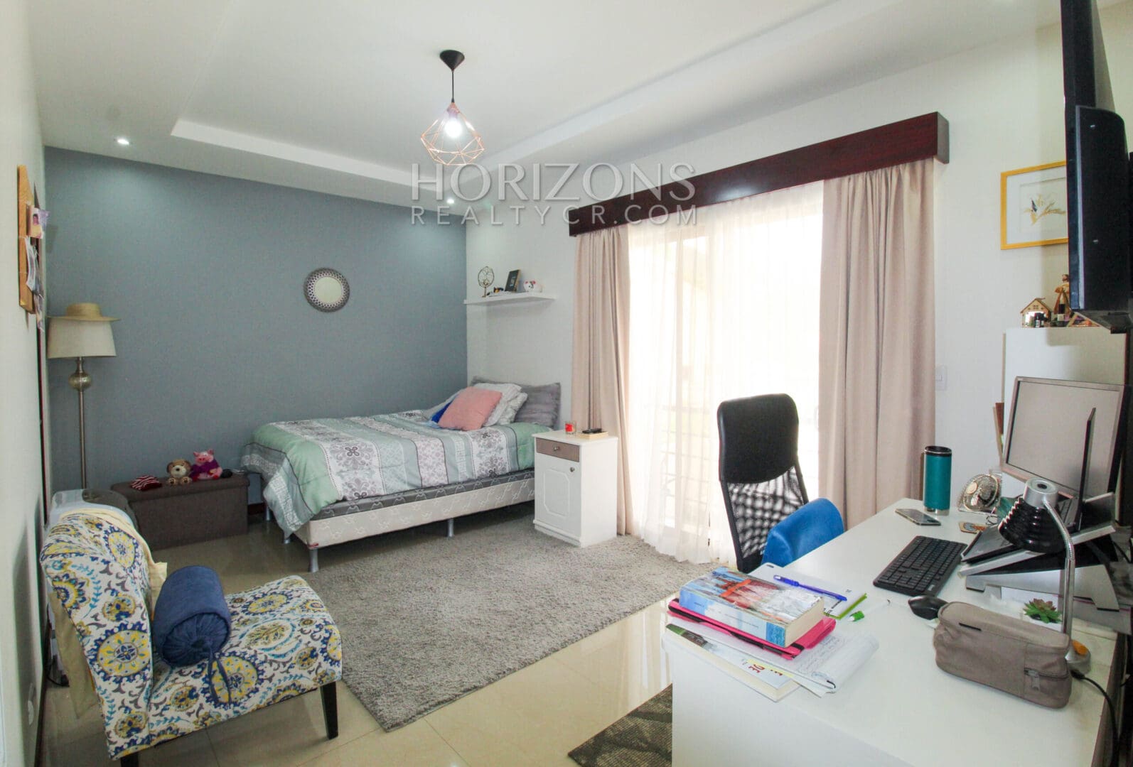 VENTA CASA MODERNA INDEPENDIENTE 3 HABITACIONES CON TERRAZA njv129