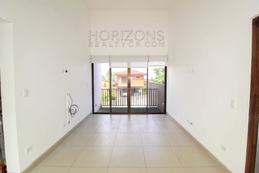 SE ALQUILA CASA CON PATIO EN CONCEPCION DE TRES RIOS 4 HABITACIONES noj806