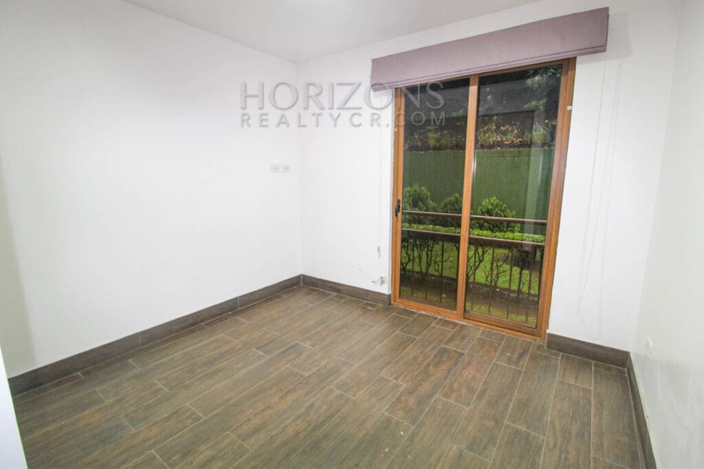 SE ALQUILA APARTAMENTO EN CURRIDABAT 3 HABITACIONES + SALA TV noj807